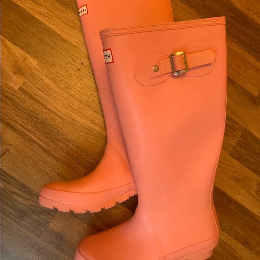 Hunter pink rain boots size 6 1/2